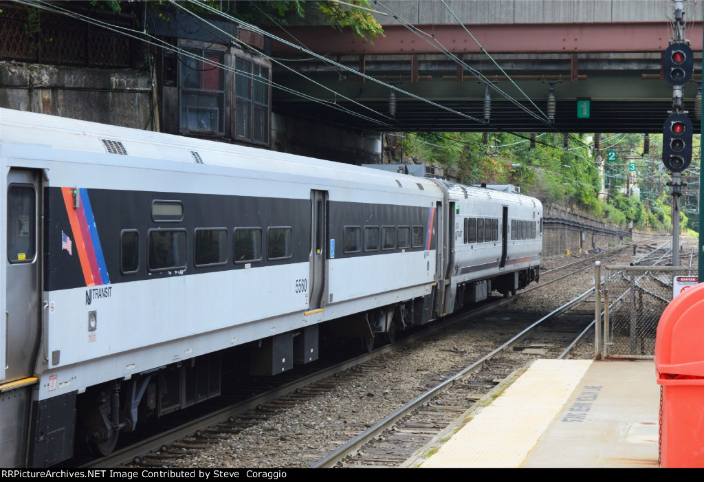 NJT 5560 & NJT 6024